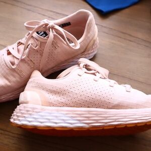 NOBULL All day trainers size 7